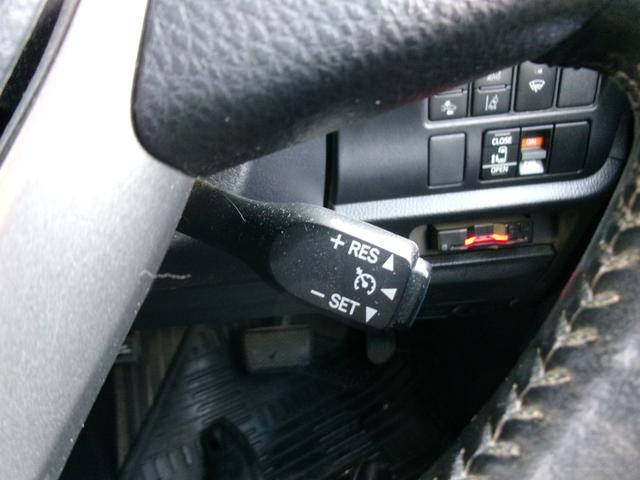 ノア G 4WD LEDライト TSS デュアルエアバック エアバッグ キーレス 盗難防止装置 横滑り防止 ABS スマートキー クルーズコントロール AHB シートヒーター アイドリングストップ オートライト(32枚目)