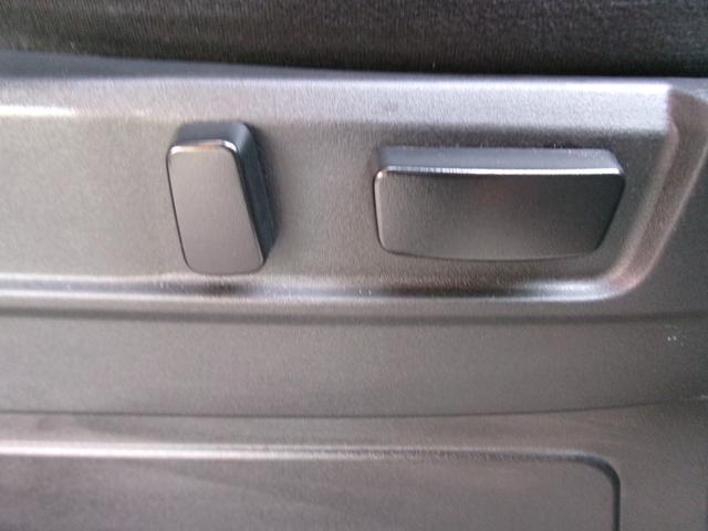 デリカD:5 G パワーパッケージ 4WD パワートランク サイドエアバッグ フルフラット エコモード パワーシート ヒーター クルコン 3列シート キーレスエントリー インテリキ オートハイビーム 盗難防止装置 パワーウインドウ(28枚目)