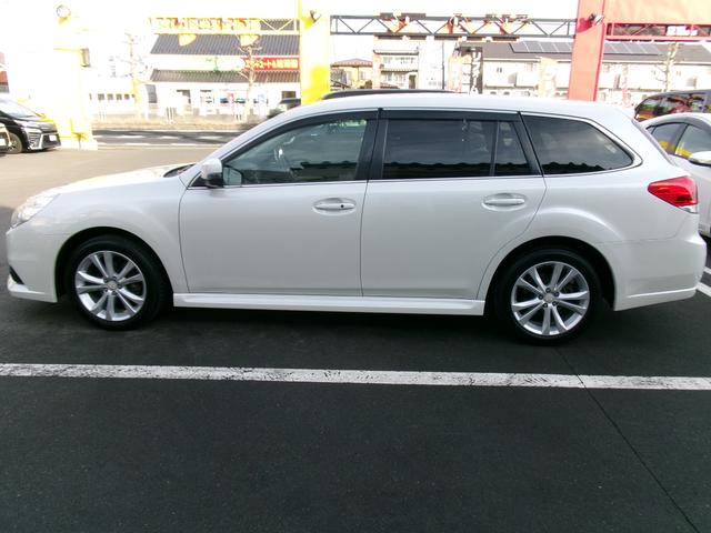 レガシィツーリングワゴン 2.5iアイサイト AWD アクセスキー 本革シート イモビライザー 禁煙車 衝突安全ボディ リアカメラ 電動格納ミラー フルセグ 前席シートヒーター BTオーディオ クルーズコントロール ETC ドライブレコーダー(13枚目)