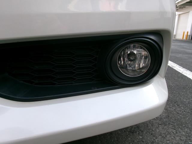 レガシィツーリングワゴン 2.5iアイサイト AWD アクセスキー 本革シート イモビライザー 禁煙車 衝突安全ボディ リアカメラ 電動格納ミラー フルセグ 前席シートヒーター BTオーディオ クルーズコントロール ETC ドライブレコーダー(17枚目)