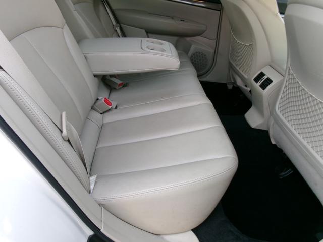 レガシィツーリングワゴン 2.5iアイサイト AWD アクセスキー 本革シート イモビライザー 禁煙車 衝突安全ボディ リアカメラ 電動格納ミラー フルセグ 前席シートヒーター BTオーディオ クルーズコントロール ETC ドライブレコーダー(25枚目)