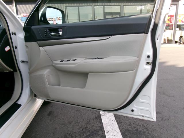 レガシィツーリングワゴン 2.5iアイサイト AWD アクセスキー 本革シート イモビライザー 禁煙車 衝突安全ボディ リアカメラ 電動格納ミラー フルセグ 前席シートヒーター BTオーディオ クルーズコントロール ETC ドライブレコーダー(26枚目)