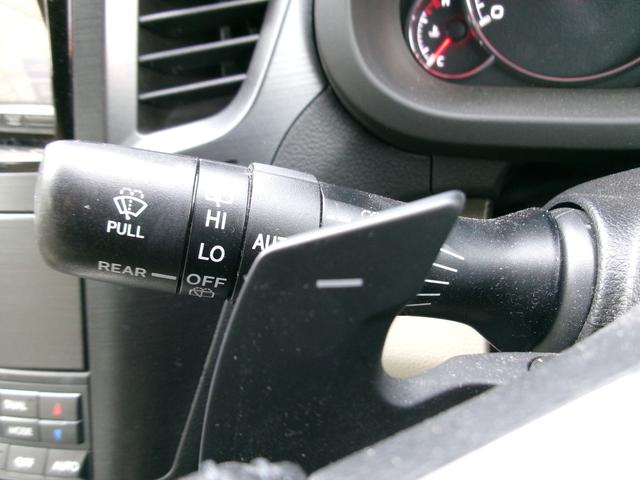 レガシィツーリングワゴン 2.5iアイサイト AWD アクセスキー 本革シート イモビライザー 禁煙車 衝突安全ボディ リアカメラ 電動格納ミラー フルセグ 前席シートヒーター BTオーディオ クルーズコントロール ETC ドライブレコーダー(30枚目)