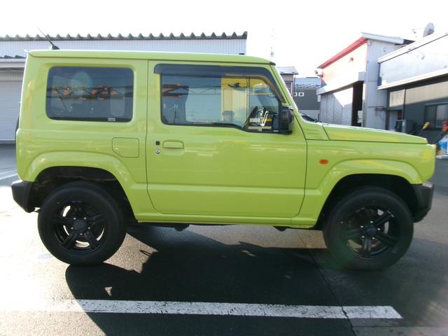 ジムニー ＸＬ　パートタイム４ＷＤ　ターボー　禁煙車両　１オ－ナ－　ブル－トウ－ス　ナビＴＶ　前席シートヒーター　ＥＴＣ車載器　地デジフルセグＴＶ　ＤＶＤ視聴可　横滑り防止機能　スマートキー＆プッシュスタート（9枚目）