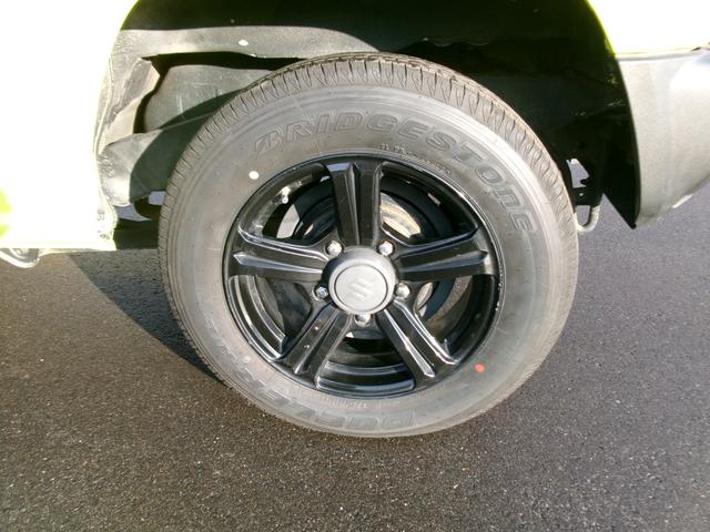 ジムニー ＸＬ　パートタイム４ＷＤ　ターボー　禁煙車両　１オ－ナ－　ブル－トウ－ス　ナビＴＶ　前席シートヒーター　ＥＴＣ車載器　地デジフルセグＴＶ　ＤＶＤ視聴可　横滑り防止機能　スマートキー＆プッシュスタート（17枚目）