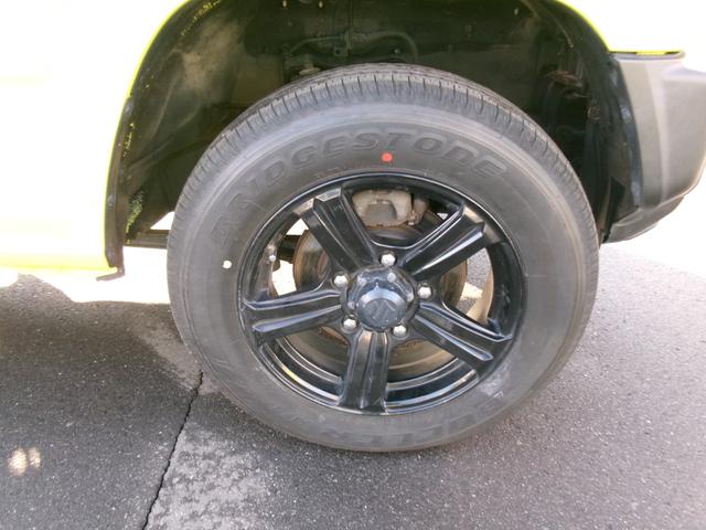 ジムニー ＸＬ　パートタイム４ＷＤ　ターボー　禁煙車両　１オ－ナ－　ブル－トウ－ス　ナビＴＶ　前席シートヒーター　ＥＴＣ車載器　地デジフルセグＴＶ　ＤＶＤ視聴可　横滑り防止機能　スマートキー＆プッシュスタート（19枚目）