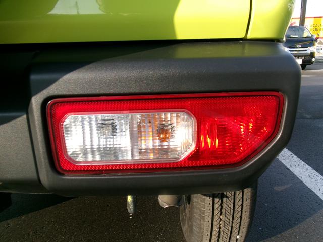 ジムニー ＸＬ　パートタイム４ＷＤ　ターボー　禁煙車両　１オ－ナ－　ブル－トウ－ス　ナビＴＶ　前席シートヒーター　ＥＴＣ車載器　地デジフルセグＴＶ　ＤＶＤ視聴可　横滑り防止機能　スマートキー＆プッシュスタート（25枚目）