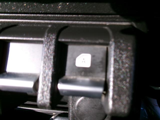 ジムニー ＸＬ　パートタイム４ＷＤ　ターボー　禁煙車両　１オ－ナ－　ブル－トウ－ス　ナビＴＶ　前席シートヒーター　ＥＴＣ車載器　地デジフルセグＴＶ　ＤＶＤ視聴可　横滑り防止機能　スマートキー＆プッシュスタート（29枚目）