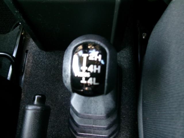 ジムニー ＸＬ　パートタイム４ＷＤ　ターボー　禁煙車両　１オ－ナ－　ブル－トウ－ス　ナビＴＶ　前席シートヒーター　ＥＴＣ車載器　地デジフルセグＴＶ　ＤＶＤ視聴可　横滑り防止機能　スマートキー＆プッシュスタート（37枚目）