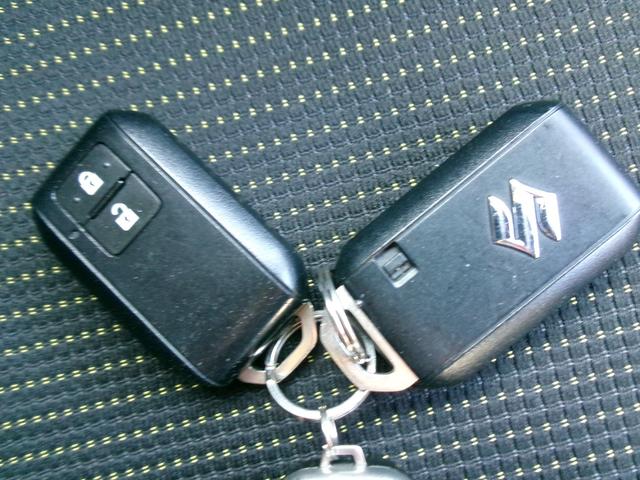 ジムニー ＸＬ　パートタイム４ＷＤ　ターボー　禁煙車両　１オ－ナ－　ブル－トウ－ス　ナビＴＶ　前席シートヒーター　ＥＴＣ車載器　地デジフルセグＴＶ　ＤＶＤ視聴可　横滑り防止機能　スマートキー＆プッシュスタート（39枚目）