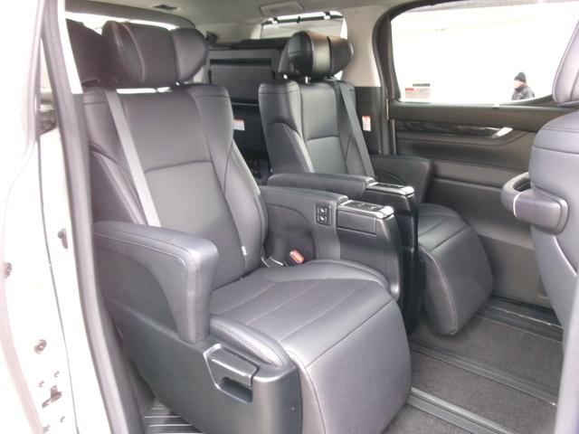 アルファード ２．５Ｓ　Ｃパッケージ　４ＷＤ　１オーナー　禁煙　パワーリアゲート　両側電動スライド　ＢＬＵＥＴＯＯＴＨ　オ－トクルコン　純正１０インチナビ＆ＴＶ　シ－トヒーター　シートエアコン　ＥＴＣ車載器（24枚目）