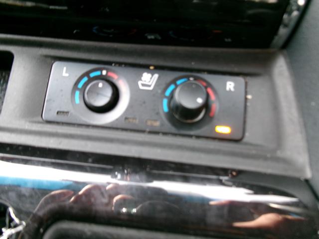 アルファード ２．５Ｓ　Ｃパッケージ　４ＷＤ　１オーナー　禁煙　パワーリアゲート　両側電動スライド　ＢＬＵＥＴＯＯＴＨ　オ－トクルコン　純正１０インチナビ＆ＴＶ　シ－トヒーター　シートエアコン　ＥＴＣ車載器（43枚目）