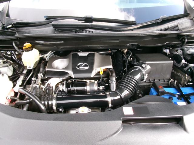 ＲＸ ＲＸ２００ｔ　Ｆスポーツ　４ＷＤ　ナビ　クルーズコントロール　ブルーレイ再生　エアコン　レーンキープ　バックモニター　シートクーラー　本革シート　パワーシート　ＥＴＣ　アイドルストップ　シートヒーター　ＡＣ１００Ｖ　エアバッグ（16枚目）