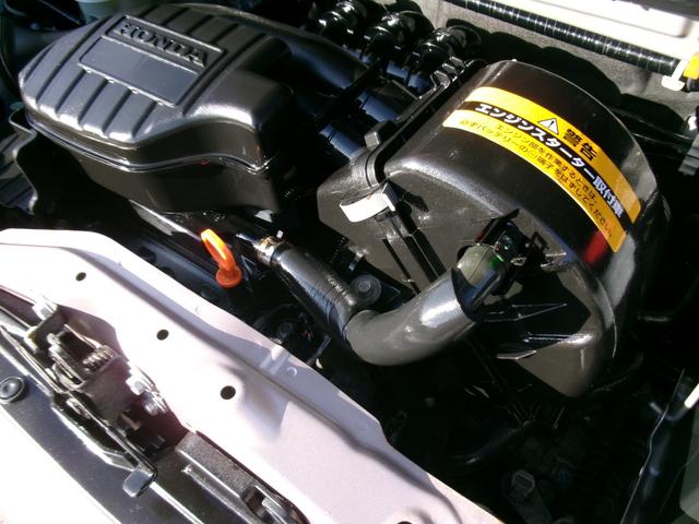 Ｎ－ＢＯＸ Ｇ　フルタイム４ＷＤ　禁煙車　両側スライド　ＶＳＡ　ナビＴＶ　フルオートエアコン　ＰＳ　エアバック　スマートキー　ＡＢＳ　ベンチシート　メモリーナビ　衝突安全ボディ　キーレス　アルミホイール（16枚目）