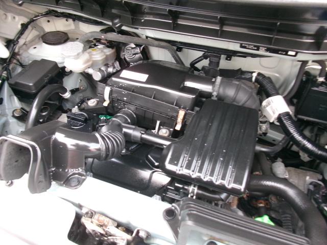 スペーシア ハイブリッドＸ　フルタイム４ＷＤ　ＥＴＣ　禁煙車　ワンオ－ナ－　スマ－トキ－　スペアキー　フルフラット　Ｂｌｕｅｔｏｏｔｈオーディオ　シートヒーター　室内クリーニング済み　下回り防錆済　オートミラー　両側自動ドア（16枚目）