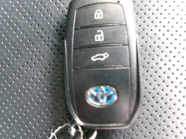 ハリアーハイブリッド Z レザーパッケージ 4WD 黒革シート LEDヘッド オートマチックハイビーム ナビ・TV ワンオーナー 禁煙 シートヒータ クリアランスソナー ETC スマートキ- パワーシート BT接続(41枚目)