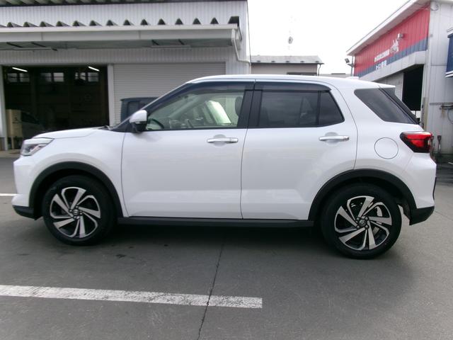 ライズ Ｚ　４ＷＤ車　寒冷地仕様　１オーナ―　禁煙　ナビＴＶ　９インチ　全周囲モニタ－　純正アルミホイ－ル（13枚目）