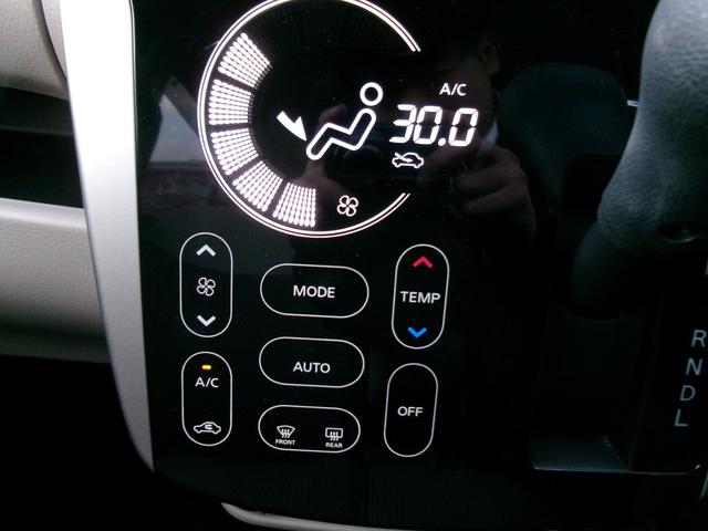 デイズ Ｘ　モカセレクション　４ＷＤ　電動格納ドアミラー　アラウンドビューカメラ　Ｂｌｕｅｔｏｏｔｈ対応　ＥＳＣ　禁煙車　スマートキー　オートエアコン　シートヒーター　盗難防止装置　ベンチシート　バックモニター　ＥＴＣ　エアバッグ（3枚目）