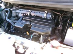 エンジンルームも奇麗です！前オーナーさんが大事にメンテナンスしてくれていた様子が覗えます（＊’ω’＊） 4
