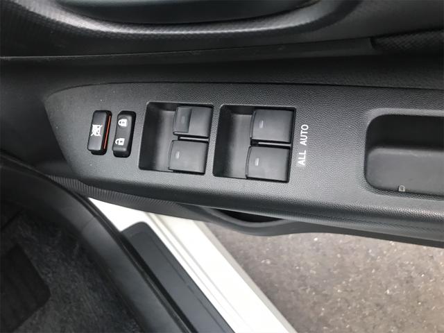 1.8X 4WD キーレス 3列シート オートエアコン(8枚目)