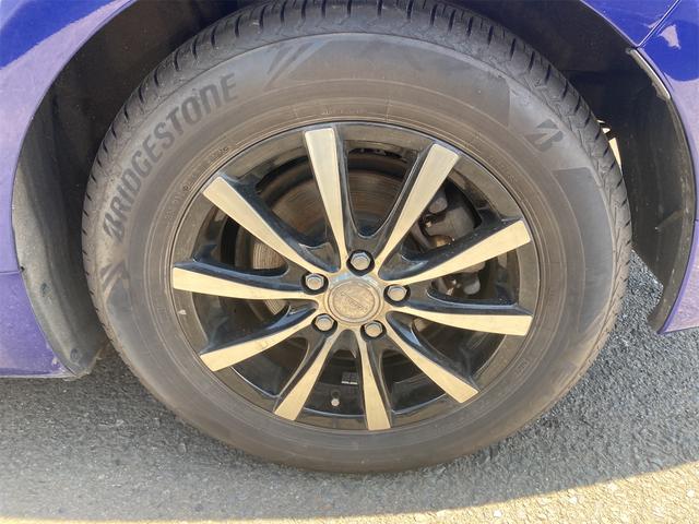 プリウス Ａ　４ＷＤ　ドライブレコーダー　ＥＴＣ　クリアランスソナー　レーンアシスト　オートクルーズコントロール　パークアシスト　衝突被害軽減システム　バックカメラ　アルミホイール　オートマチックハイビーム（20枚目）