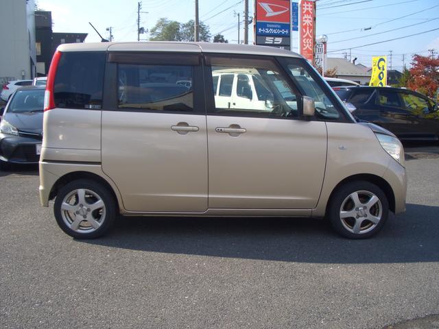 ルークス G 4WD プッシュスタート オートエアコン 純正ナビ バックカメラ 左リヤドア電動スライド 右リヤスライドドアクローザー(4枚目)