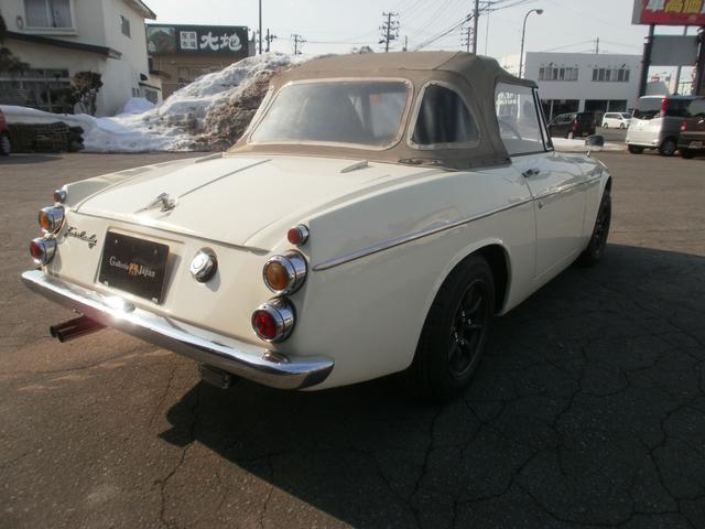 ダットサンフェアレディ SP310 3人乗り 車庫保管(3枚目)