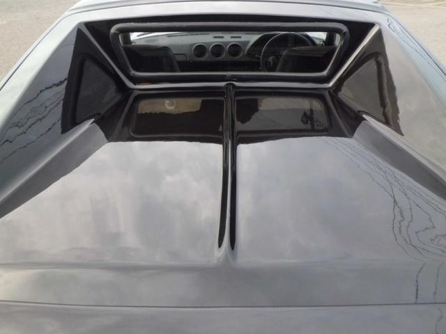 アイローネゲート（ガラスウィンドウ）、ＥＶＡポルシェウィング