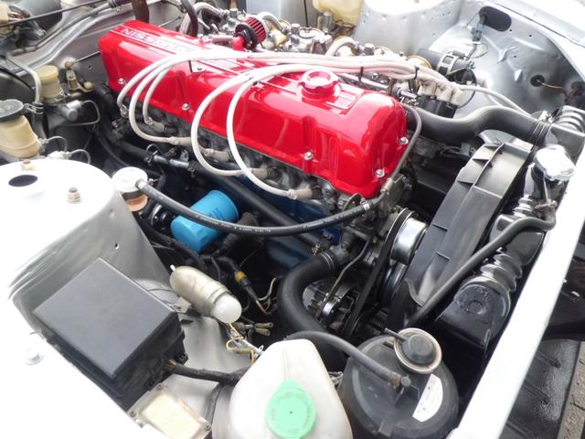 Ｌ２８エンジン（刻印無し、非公認）、ウェーバーキャブ４５Φ、タコ足