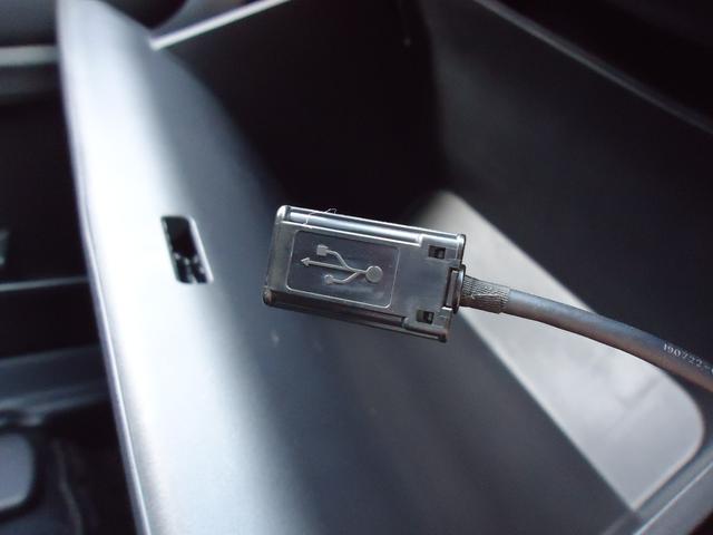 ヴェゼル ハイブリッドＸ・ホンダセンシング　４ＷＤ　新品タイヤ　インターナビ　フルセグＴＶ　バックカメラ　レーンアシスト　ＥＴＣ　ＬＥＤヘッドライト　自動式防眩ミラー　Ｂｌｕｅｔｏｏｔｈ　オートクルーズ　ＣＤ　ＤＶＤ　サイドエアバック　ＵＳＢ（42枚目）