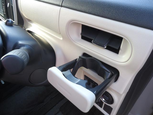 ムーヴキャンバス Ｇブラックインテリアリミテッド　ＳＡＩＩＩ　★新品スタッドレスタイヤ（ブリザックＶＲＸ２）＆新品アルミホイール付き★　４ＷＤ　純正ナビ　フルセグＴＶ　パノラマビューモニター　ドライブレコーダー　ＥＴＣ２．０　スマートアシスト３　コーナーセンサー（13枚目）