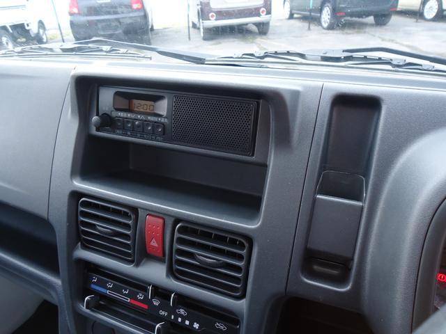 スクラムトラック ＫＣエアコン・パワステ　４ＷＤ　５速マニュアル　エアコン　パワステ　Ｗエアバッグ　純正ラジオカーオーディオ（11枚目）