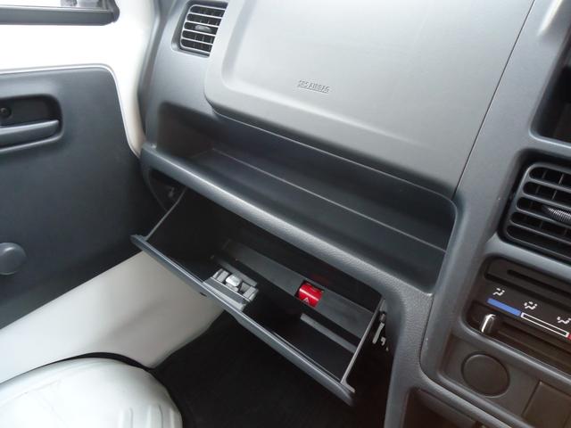 スクラムトラック ＫＣエアコン・パワステ　４ＷＤ　５速マニュアル　エアコン　パワステ　Ｗエアバッグ　純正ラジオカーオーディオ（15枚目）