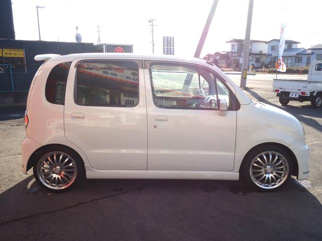 ムーヴラテ クールターボ 4WD ターボ 純正ナビ エンジンスターター CD DVD バックカメラ キーレス ABS HID ローダウン ルームイルミネーション 16インチ社外アルミホイール ETC(38枚目)