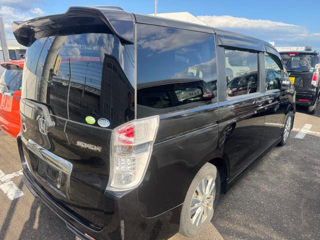 ステップワゴンスパーダ Ｓ　片側パワスラキーレス　ＡＢＳエアバックＨＩＤフォグランプ電動格納ミラー（5枚目）