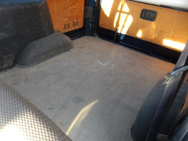 ハイエースバン ロングＤＸ　ＧＬパッケージ　４ＷＤ　ＳＤナビＴＶ　バックカメラ　リヤヒーター　ＥＴＣ　ドライブレコーダー　５ドア　３（６）人乗り　ディーゼルエンジン（17枚目）