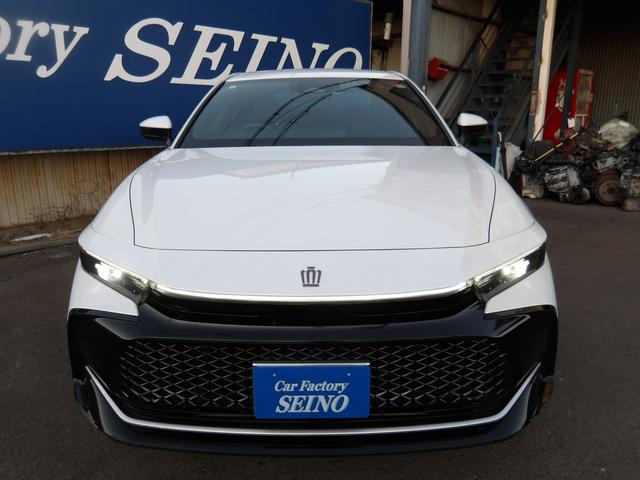 クラウンクロスオーバー Ｇアドバンスド　４ＷＤ　ワンオーナー　ディスプレイオーディオ　フルセグＴＶ　ＴＶキット　全方位カメラ　衝突被害軽減システム　ビルドインＥＴＣ　ＬＥＤヘッドランプ　パワーバックドア　デジタルインナーミラ　ＢＳＭ　置充電（2枚目）