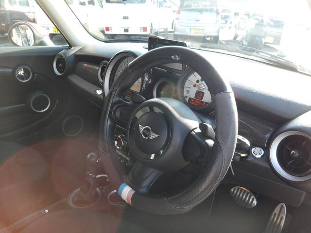 ＭＩＮＩ クーパーＳ　ポータブルナビ　ターボ　キーレス　ＥＴＣ　電動格納ドアミラー（17枚目）