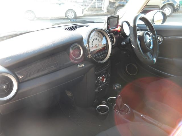 ＭＩＮＩ クーパーＳ　ポータブルナビ　ターボ　キーレス　ＥＴＣ　電動格納ドアミラー（20枚目）