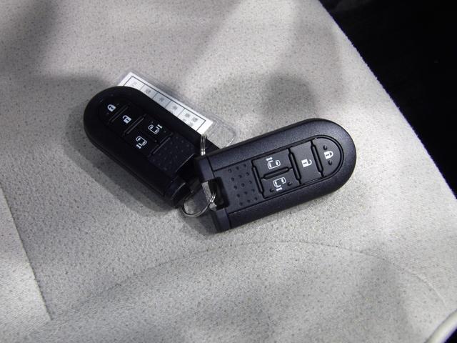 ムーヴキャンバス Ｇメイクアップ　ＳＡＩＩＩ　４ＷＤ　ナビ　バックカメラ　ＥＴＣ　両側パワースライドドア　シートヒーター（22枚目）