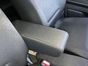運転席アームレストあります☆