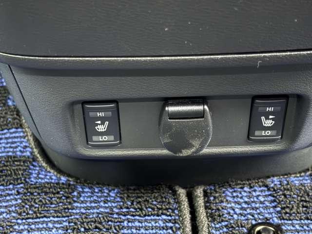 セレナ １．２　ｅ－ＰＯＷＥＲ　ハイウェイスター　Ｖ　アーバンクロム　インテリジェントエマージェンシーブレーキ　全周囲カメラ　ＬＥＤヘッド　アダプティブクルーズ　寒冷地仕様　ＥＴＣ　両側自動ドア　レーンアシスト　ワンオーナー　禁煙車　ＡＢＳ　オートエアコン　メモリーナビ（15枚目）