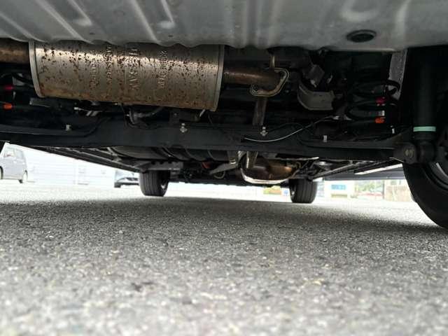 セレナ １．２　ｅ－ＰＯＷＥＲ　ハイウェイスター　Ｖ　アーバンクロム　インテリジェントエマージェンシーブレーキ　全周囲カメラ　ＬＥＤヘッド　アダプティブクルーズ　寒冷地仕様　ＥＴＣ　両側自動ドア　レーンアシスト　ワンオーナー　禁煙車　ＡＢＳ　オートエアコン　メモリーナビ（18枚目）