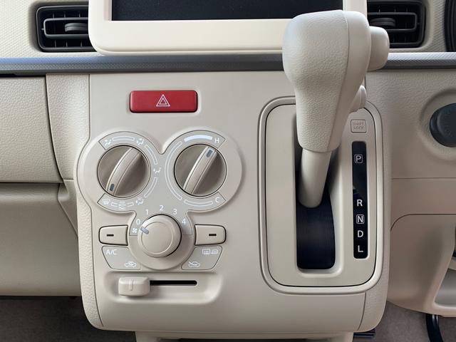 G 4WD 届出済未使用車 クリアランスソナー レーンアシスト オートライト スマートキー アイドリングストップ シートヒーター ベンチシート CVT 横滑り防止 盗難防止システム 衝突被害軽減システム(8枚目)
