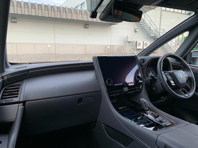 アルファードハイブリッド Ｚ　４ＷＤ　禁煙ワンオーナ　純正１４型メーカーナビフルセグＴＶ　１３．２型フリップダウンモニター　モデリスタフルエアロ＆シグネチャーイルミブレード＆フロントグリル　カラーＨＵＤ　パノラマビューモニター（3枚目）