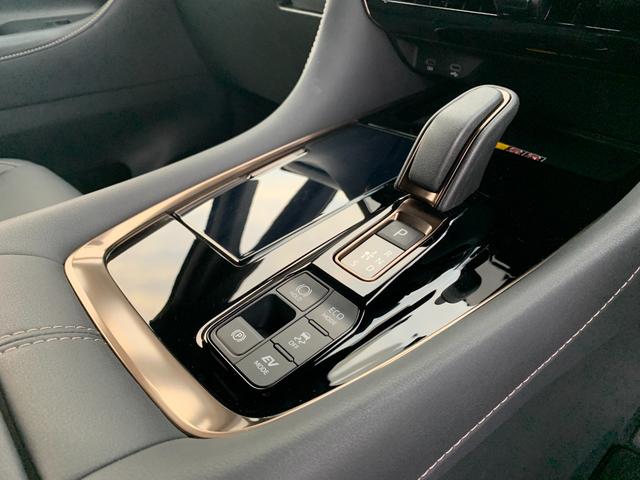 アルファードハイブリッド Ｚ　４ＷＤ　禁煙ワンオーナ　純正１４型メーカーナビフルセグＴＶ　１３．２型フリップダウンモニター　モデリスタフルエアロ＆シグネチャーイルミブレード＆フロントグリル　カラーＨＵＤ　パノラマビューモニター（17枚目）
