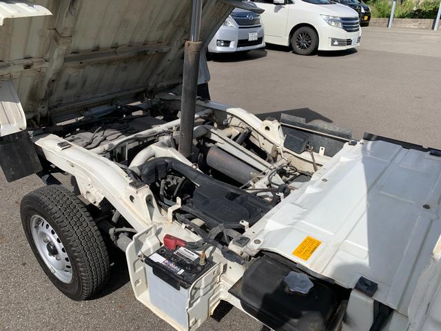ハイゼットトラック ローダンプ　４ＷＤ　禁煙ワンオーナー　走行３万キロ台　車検令和９年６月迄　記録簿　荷台上下スイッチ　５速マニュアル　スーパーデフロック　パワーステアリング　三方開　ゲートチェーン（20枚目）