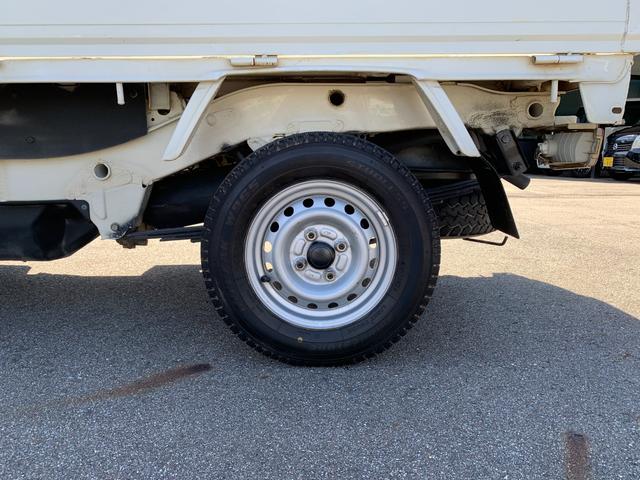 ハイゼットトラック ローダンプ　４ＷＤ　禁煙ワンオーナー　走行３万キロ台　車検令和９年６月迄　記録簿　荷台上下スイッチ　５速マニュアル　スーパーデフロック　パワーステアリング　三方開　ゲートチェーン（34枚目）