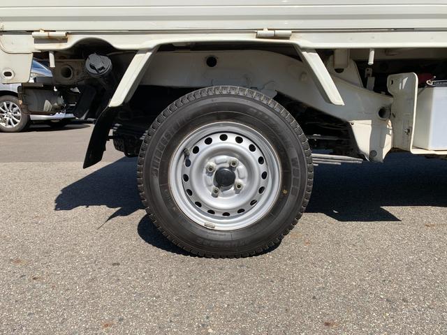 ハイゼットトラック ローダンプ　４ＷＤ　禁煙ワンオーナー　走行３万キロ台　車検令和９年６月迄　記録簿　荷台上下スイッチ　５速マニュアル　スーパーデフロック　パワーステアリング　三方開　ゲートチェーン（35枚目）