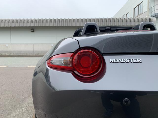 ロードスター Sスペシャルパッケージ 禁煙車 6速マニュアル マツダディーラー記録簿 マツダコネクトSDナビフルセグTV DVD バックカメラ シートヒーター オートエアコン USB端子 スマートキー ETC コーナーセンサー(46枚目)